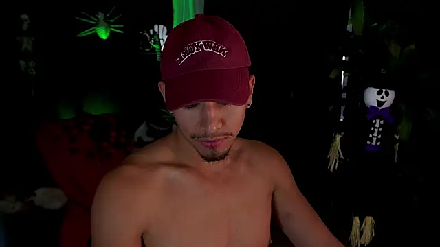 Aaronfox x online show from October 16, 2025, 12:24 pm