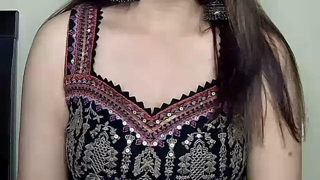 MIss-Naina online show from September 27, 2025, 8:15 pm