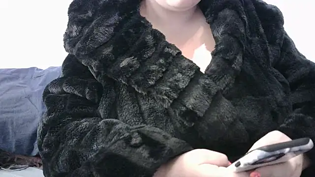 busty-bella1 online show from September 29, 2025, 9:27 am