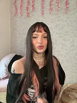 madelinexx online show from March 3, 2026, 10:11 am