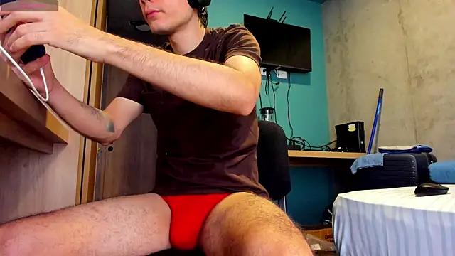 Huge latin cock online show from July 29, 2026, 9:14 pm