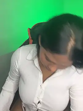 hurren pasha online show from April 7, 2026, 12:51 pm