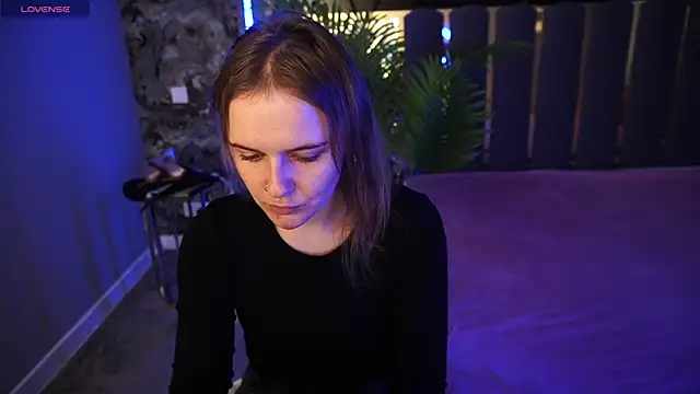 Snapshot of MaribelRiverr_ chatting on November 3, 2025, 6:40 am MaribelRiverr online show from November 3, 2025, 6:40 am