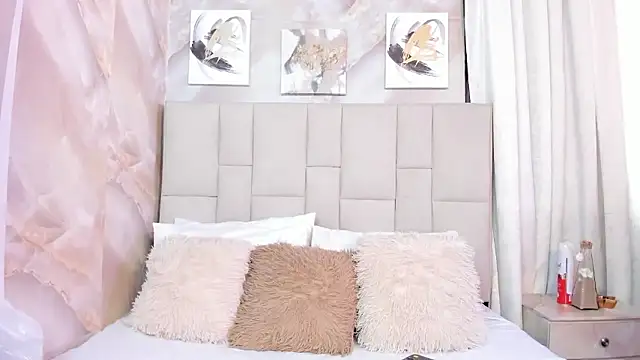 Snapshot of Jaslyn__Smith chatting on January 14, 2026, 4:21 pm Jaslyn Smith online show from January 14, 2026, 4:21 pm