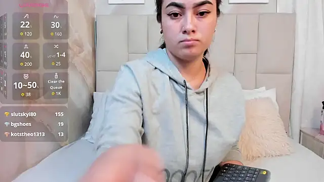 Snapshot of Jaslyn__Smith chatting on October 28, 2025, 4:39 pm Jaslyn Smith online show from October 28, 2025, 4:39 pm