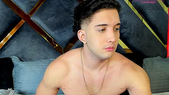 Snapshot of jeicob_stone chatting on October 3, 2025, 6:59 am jeicob stone online show from October 3, 2025, 6:59 am