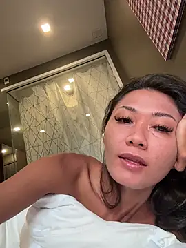 thai-dreamgirl online show from April 11, 2026, 11:30 pm