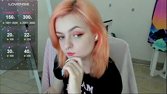 Fire Bestie online show from November 15, 2025, 2:10 pm