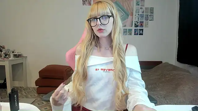 Snapshot of joy_pretty chatting on March 8, 2025, 4:50 pm joy pretty online show from March 8, 2025, 4:50 pm