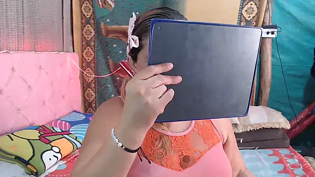 mom son dirty online show from November 8, 2025, 2:42 pm