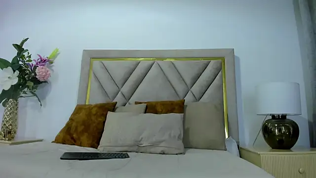 Snapshot of emily_queen2 chatting on September 25, 2025, 6:36 pm emily queen2 online show from September 25, 2025, 6:36 pm