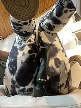 Milff parkerrr online show from March 7, 2025, 5:49 pm