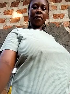 Snapshot of Sassy_boobs21 chatting on July 3, 2026, 5:03 am Sassy boobs21 online show from July 3, 2026, 5:03 am