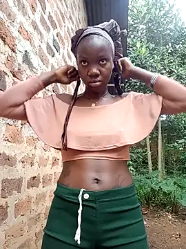 Black juicy24 online show from April 9, 2026, 4:14 am