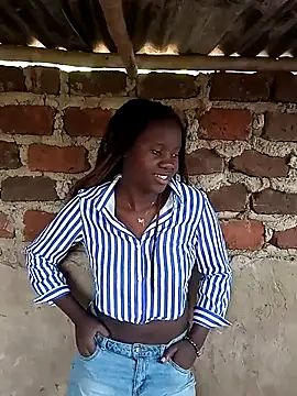 Black juicy24 online show from March 2, 2025, 9:21 am