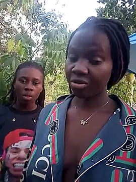 Black juicy24 online show from March 1, 2025, 3:38 pm