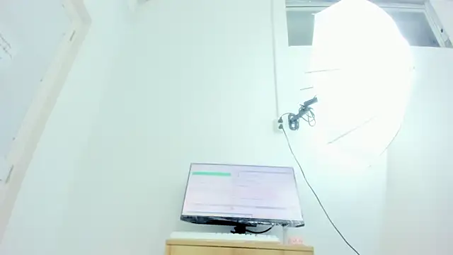 Snapshot of Dalia_20 chatting on November 7, 2025, 12:15 am Dalia 20 online show from November 7, 2025, 12:15 am