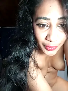 Astridjose online show from April 26, 2026, 3:15 am