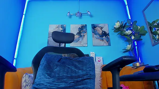  hairybeard  online show from February 27, 2025, 12:34 pm