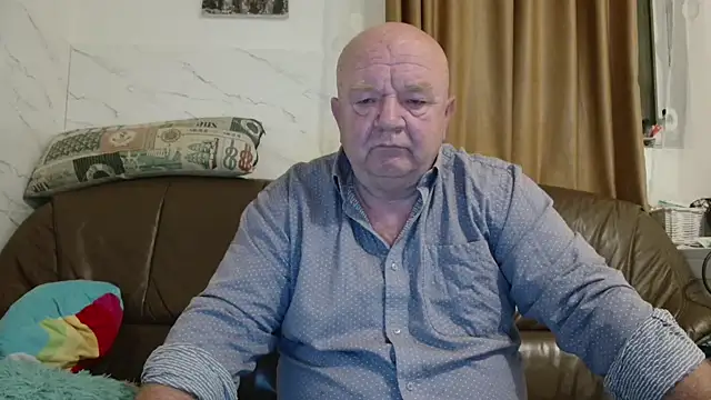 fullballs6 online show from December 19, 2025, 2:59 am