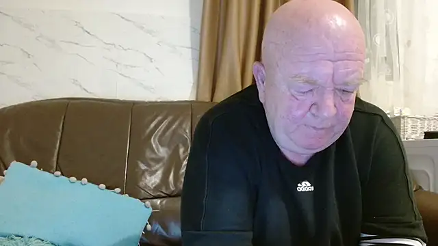 fullballs6 online show from March 12, 2026, 3:01 am