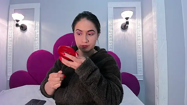 Ambber moon online show from March 20, 2025, 10:43 am