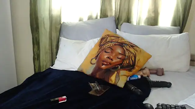 Foxybrownxx1 online show from November 4, 2025, 10:41 am