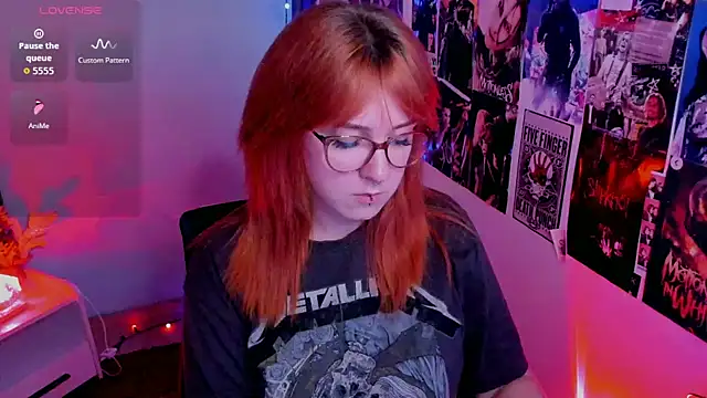 Rudy 02 online show from September 17, 2025, 6:21 pm