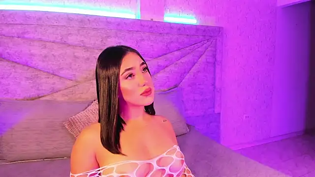 Snapshot of SofiiSweet_ chatting on October 25, 2025, 1:56 pm SofiiSweet  online show from October 25, 2025, 1:56 pm