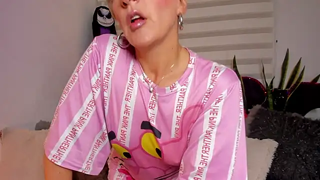 Sammykatt online show from October 18, 2025, 11:34 am