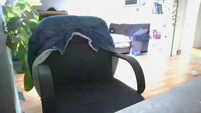 Kevoon991 online show from April 28, 2026, 8:19 am