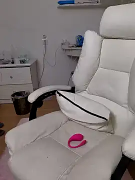 MaMa 1960 online show from January 7, 2025, 4:48 pm