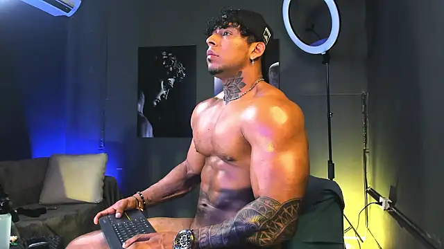 bradley smith online show from February 12, 2026, 2:06 pm