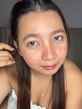 queen angelique online show from February 22, 2026, 10:22 pm