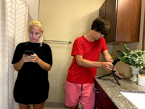 girlfriendmissy online show from September 26, 2025, 4:47 pm