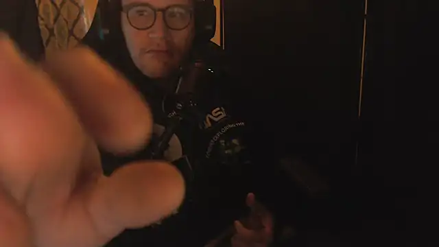 Snapshot of chicostick413 chatting on December 21, 2025, 1:02 pm chicostick413 online show from December 21, 2025, 1:02 pm