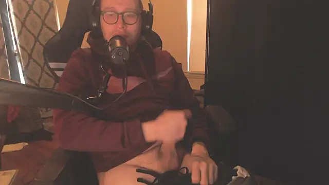 Snapshot of chicostick413 chatting on January 15, 2026, 2:53 pm chicostick413 online show from January 15, 2026, 2:53 pm