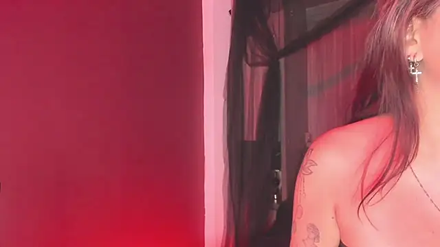 KylieMaxwell online show from December 19, 2025, 1:13 pm