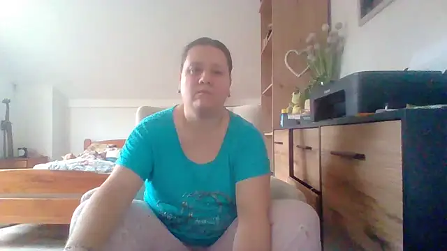 Snapshot of ReifeVenna chatting on October 17, 2025, 10:29 am ReifeVenna online show from October 17, 2025, 10:29 am