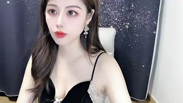 Snapshot of HOHO111111 chatting on December 11, 2024, 3:37 pm HOHO111111 online show from December 11, 2024, 3:37 pm