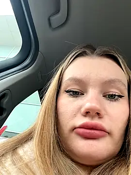 justmila online show from November 19, 2025, 12:05 pm