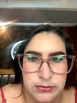 Snapshot of BellaPeers_ chatting on December 4, 2025, 11:42 am BellaPeers online show from December 4, 2025, 11:42 am