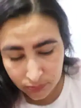 Snapshot of BellaPeers_ chatting on February 4, 2026, 10:54 am BellaPeers online show from February 4, 2026, 10:54 am