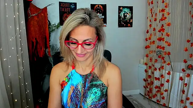 MuseOfStage online show from October 15, 2025, 12:02 pm