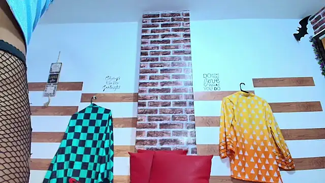 sofia fer online show from November 10, 2025, 2:38 am