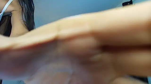 Snapshot of April_Scarlett chatting on February 20, 2026, 1:13 am April Scarlett online show from February 20, 2026, 1:13 am