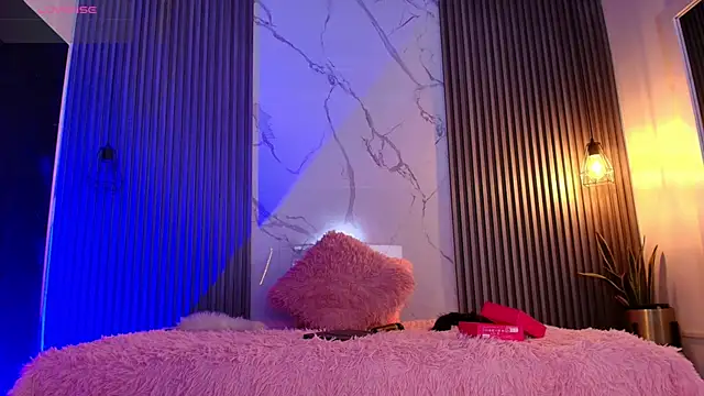 Iamvictoria06 online show from October 18, 2025, 8:11 pm