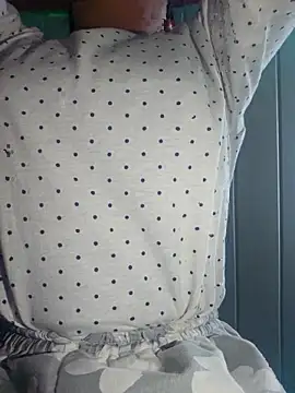 hotbaby 5 online show from April 10, 2026, 5:31 pm