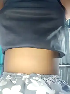 hotbaby 5 online show from December 17, 2025, 3:06 pm