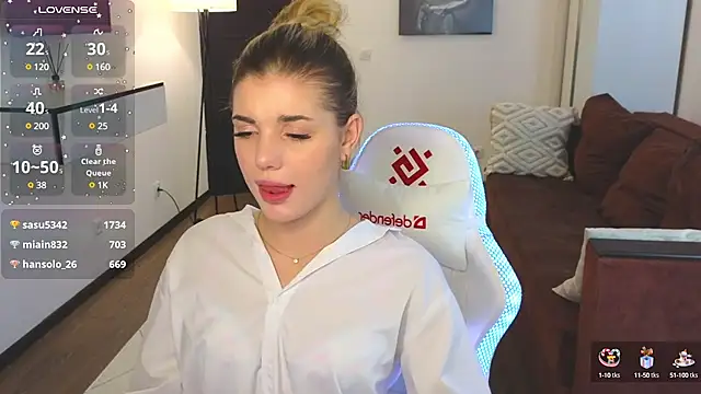 adrianawow1 online show from March 19, 2025, 12:26 am